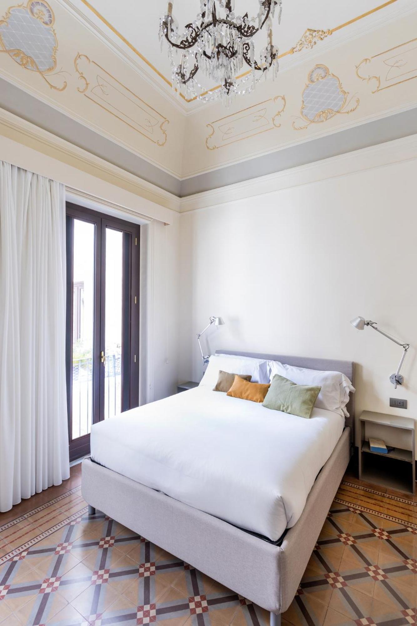 קטאניה Palazzo Costarelli - Bed And Breakfast חדר תמונה